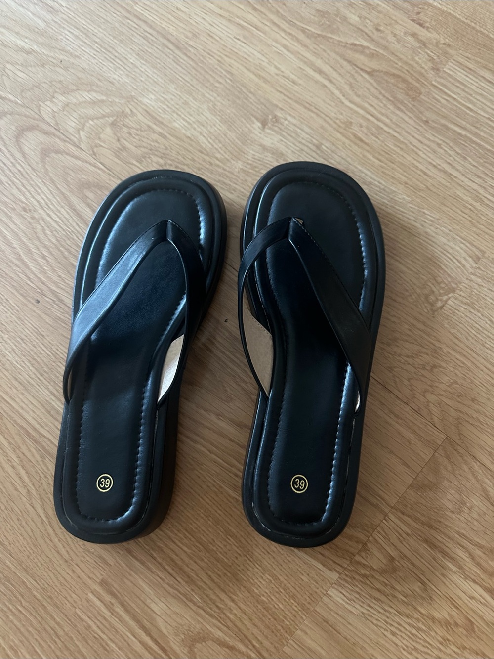 Black Women’s thicker Flip Flop Sandals